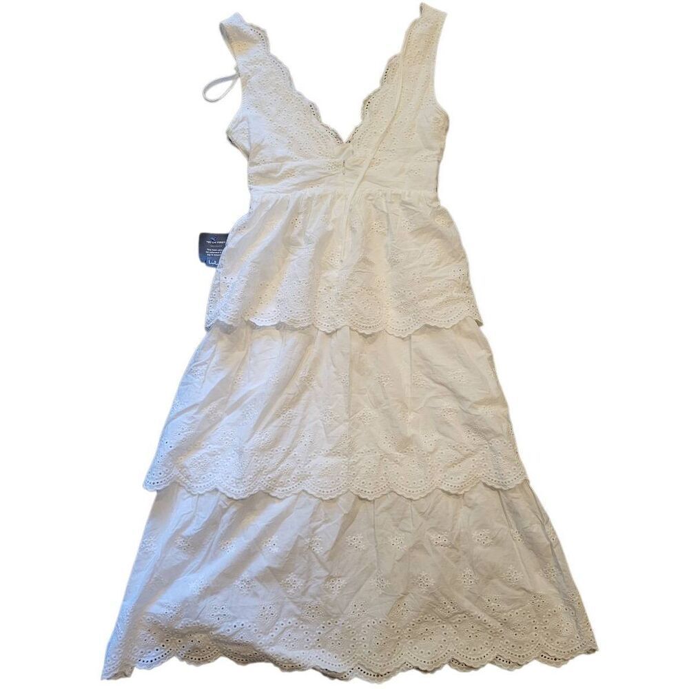 NWT Lulus Dress Women's Medium White Eyelet Embroidered Tiered Cotton Midi - Picture 4 of 7
